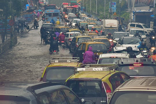 IMD Weather Forcecast: Rainfall Warning Issued For Kerala, Karnataka And Other States; Yellow Alert in Mumbai